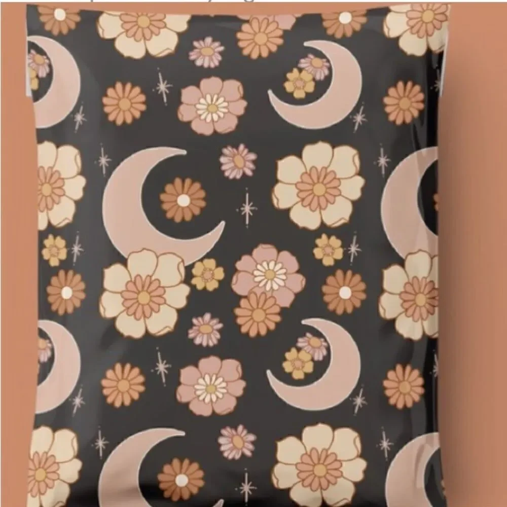 Poly mailers - IN STOCK Listing of larger poly mailers 14x17